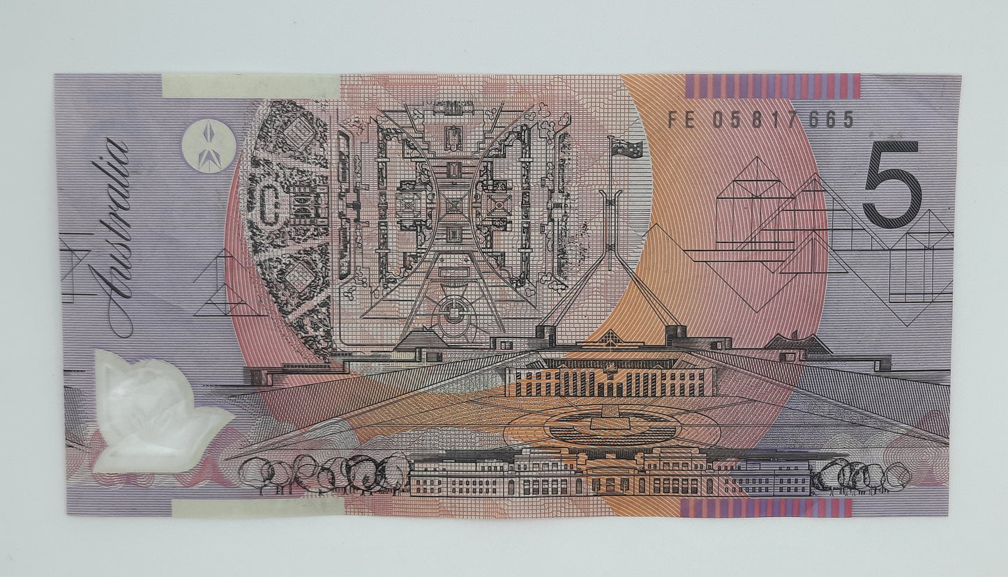 2005 Reserve Bank of Australia - 5 (Five) AUD Australian Dollar Banknote Serial No. FE 05817665 P-57C
