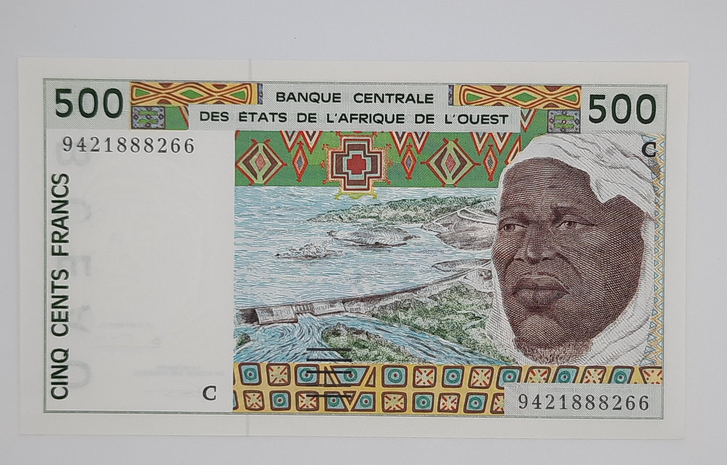 1994 Burkina Faso, Banque Centrale Des Etats De L'Afrique L'ouest - 500 CFA Francs Banknote Serial No. 9421888266 P-310Cd