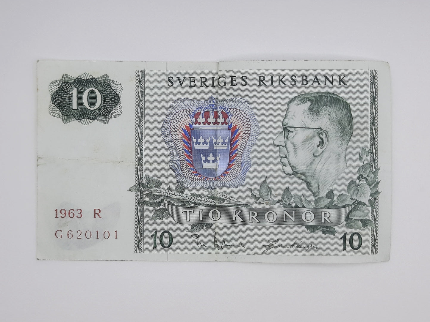 1963 Sweden, Sveriges Riksbank - 10 Swedish Kronor SEK Banknote Serial NO. G 620101 P-52a