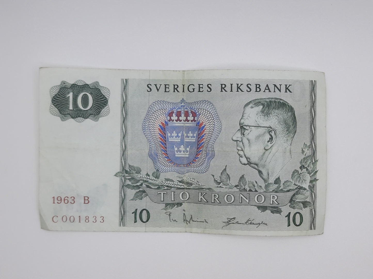 1963 Sweden, Sveriges Riksbank - 10 Swedish Kronor SEK Banknote Serial NO. C 001833 P-52a