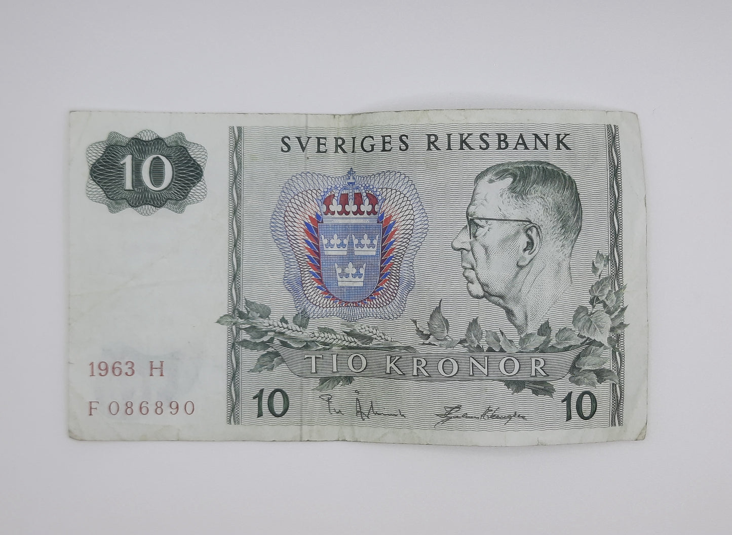 1963 Sweden, Sveriges Riksbank - 10 Swedish Kronor SEK Banknote Serial NO. F 086890 P-52a