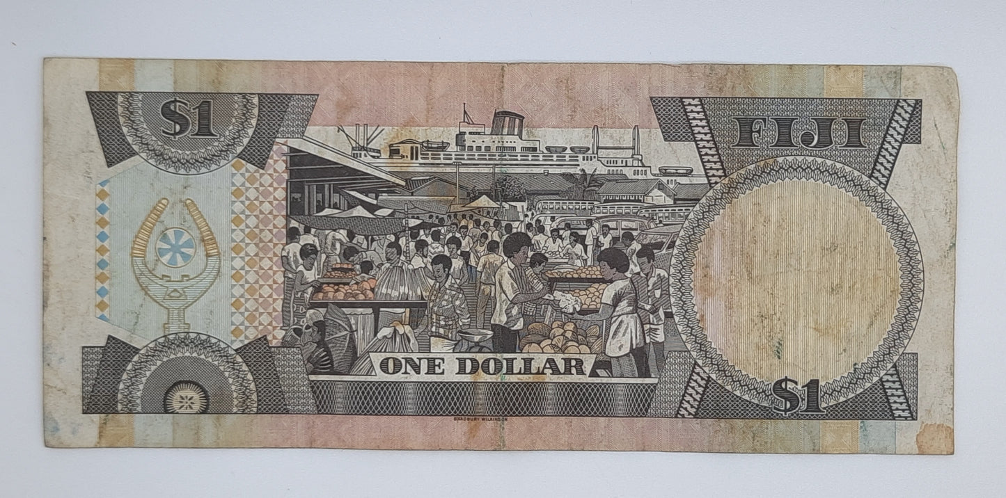 1987 Reserve Bank of Fiji - 1 (One) Fiji Dollar Banknote P-86a Serial No. D3 428101