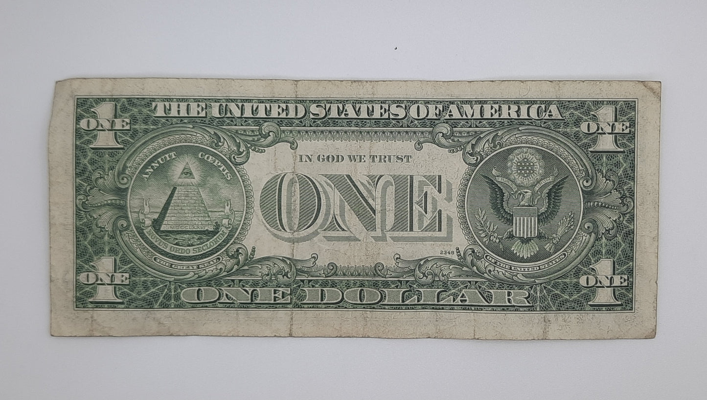 1977 United States of America - 1 (One) US Dollar Federal Reserve Banknote P-454 Serial No. B 57786745 C