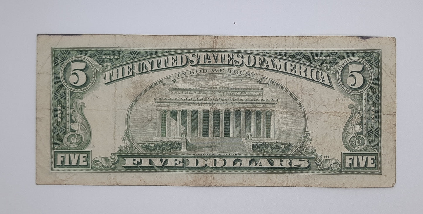 1988 United States of America - 5 (Five) US Dollars Federal Reserve Banknote P-453 Serial No. D 30199316 C