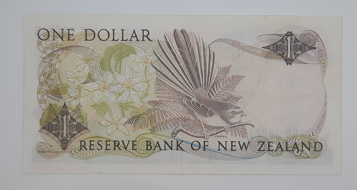 1981 Reserve Bank of New Zealand - $1 (One) NZD Dollar Banknote Serial No. AGE 282745 P-169a