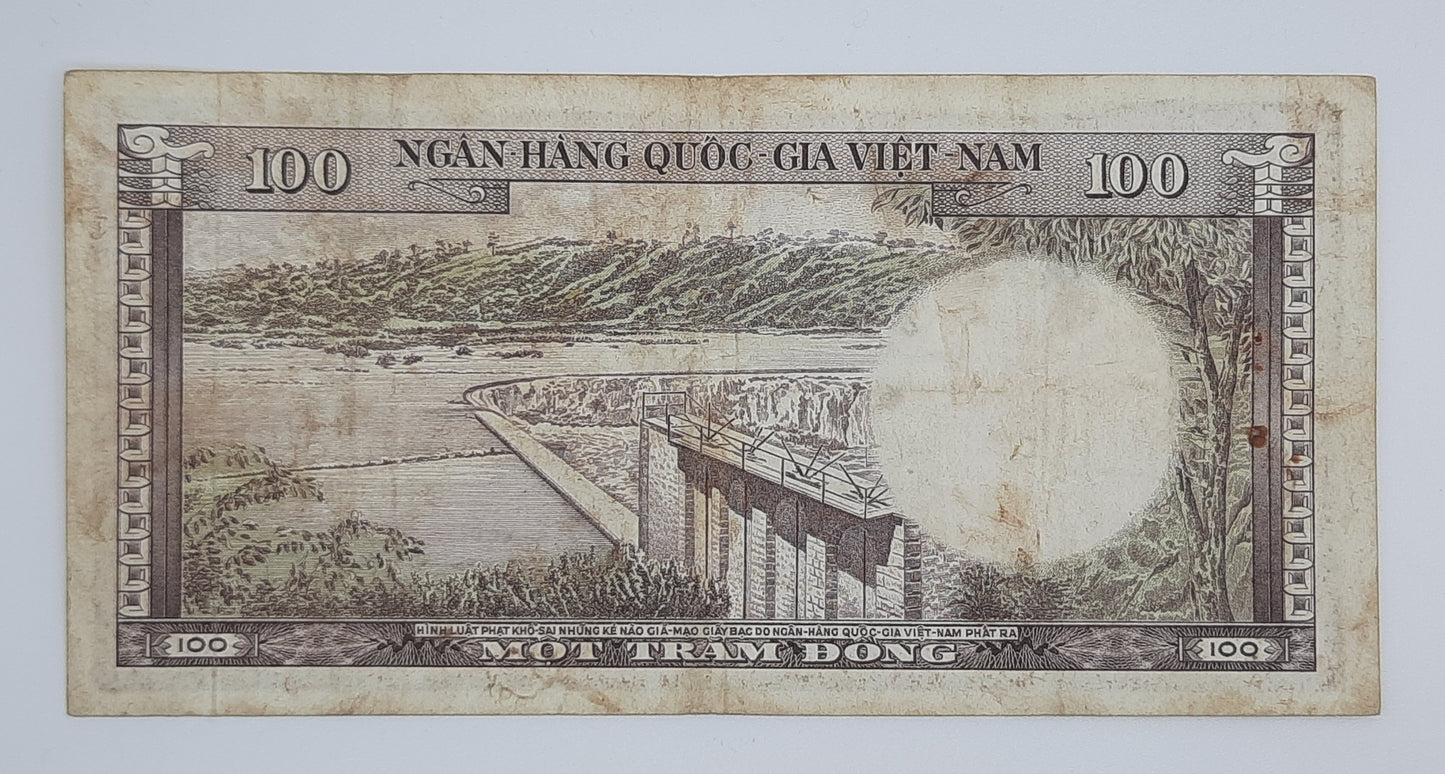 1966 South Vietnam Ngan-Hang Quoc-Gia Viet-nam 100 Vietnamese Dong Banknote P-18 Serial No. J4 929749