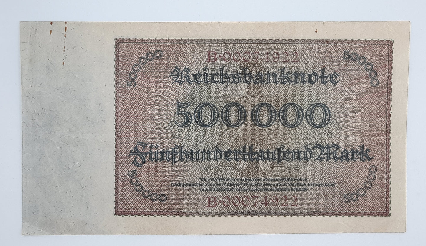 1923 Weimarer Republic / Germany - 500000 German Mark Banknote Serial No. B 00074922 P-88