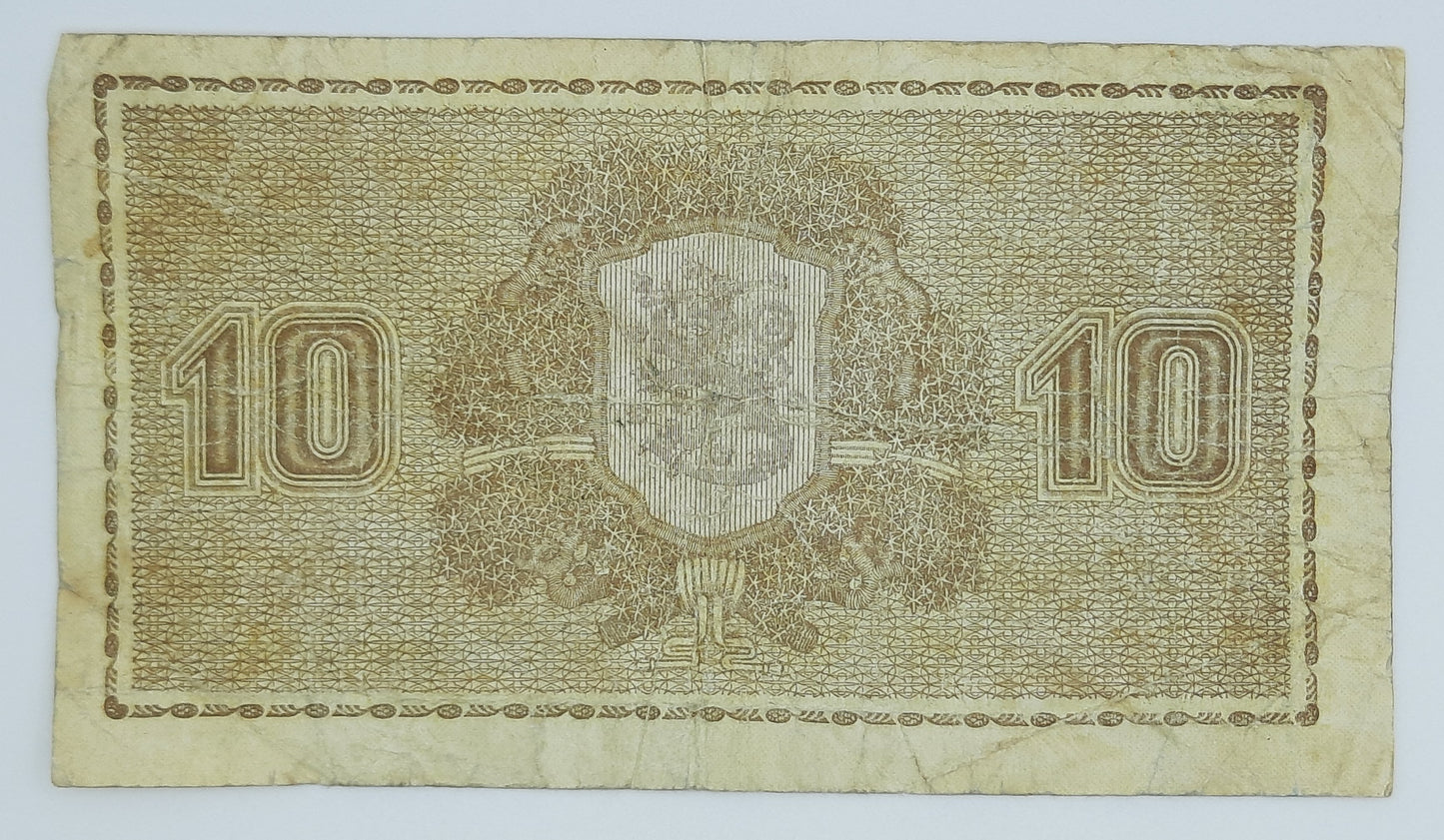 1939 Finland, Suomen Pankki - 10 (Ten) Finnish Markkaa / Marks Banknote Serial No. C 8803340 P-70a