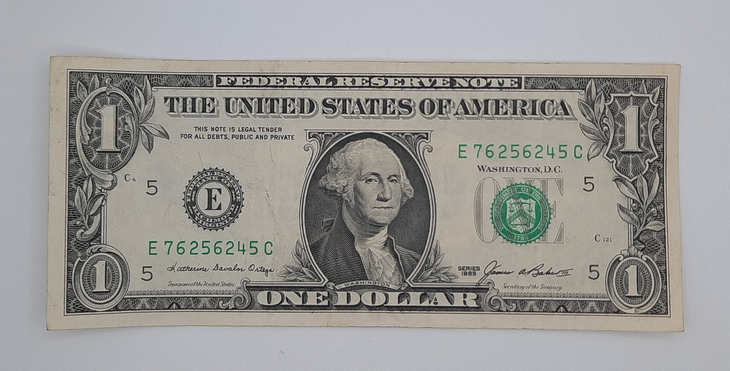 1985 United States of America - 1 (One) US Dollar Federal Reserve Banknote P-454 Serial No. E 76256245 C
