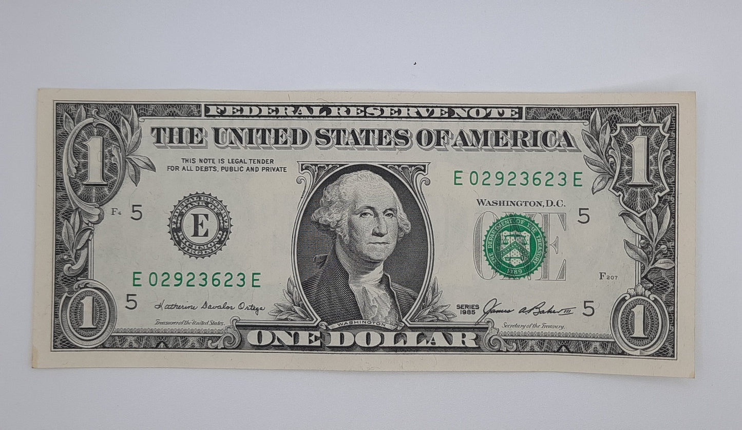 1985 United States of America - 1 (One) US Dollar Federal Reserve Banknote P-454 Serial No. E 02923623 E