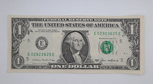 1985 United States of America - 1 (One) US Dollar Federal Reserve Banknote P-454 Serial No. E 02923625 E