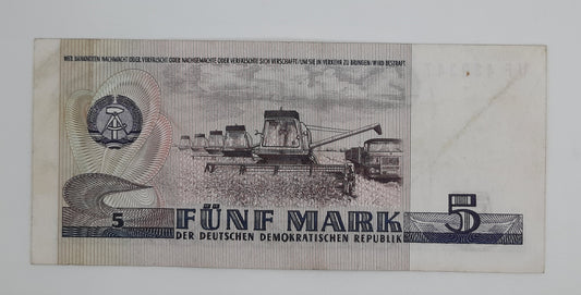 1975 East Germany GDR, Deutsche Notenbank der DDR -  5 Ostmark German Mark Banknote P-24f Serial No. UF 438347