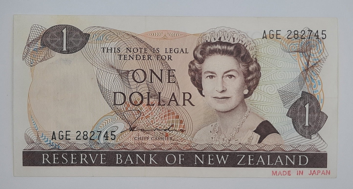 1981 Reserve Bank of New Zealand - $1 (One) NZD Dollar Banknote Serial No. AGE 282745 P-169a