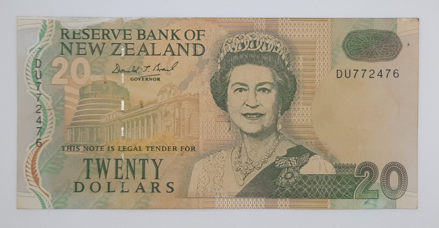 1994 Reserve Bank of New Zealand - $20 NZD Dollars Banknote Serial No. DU 772476 P-183a