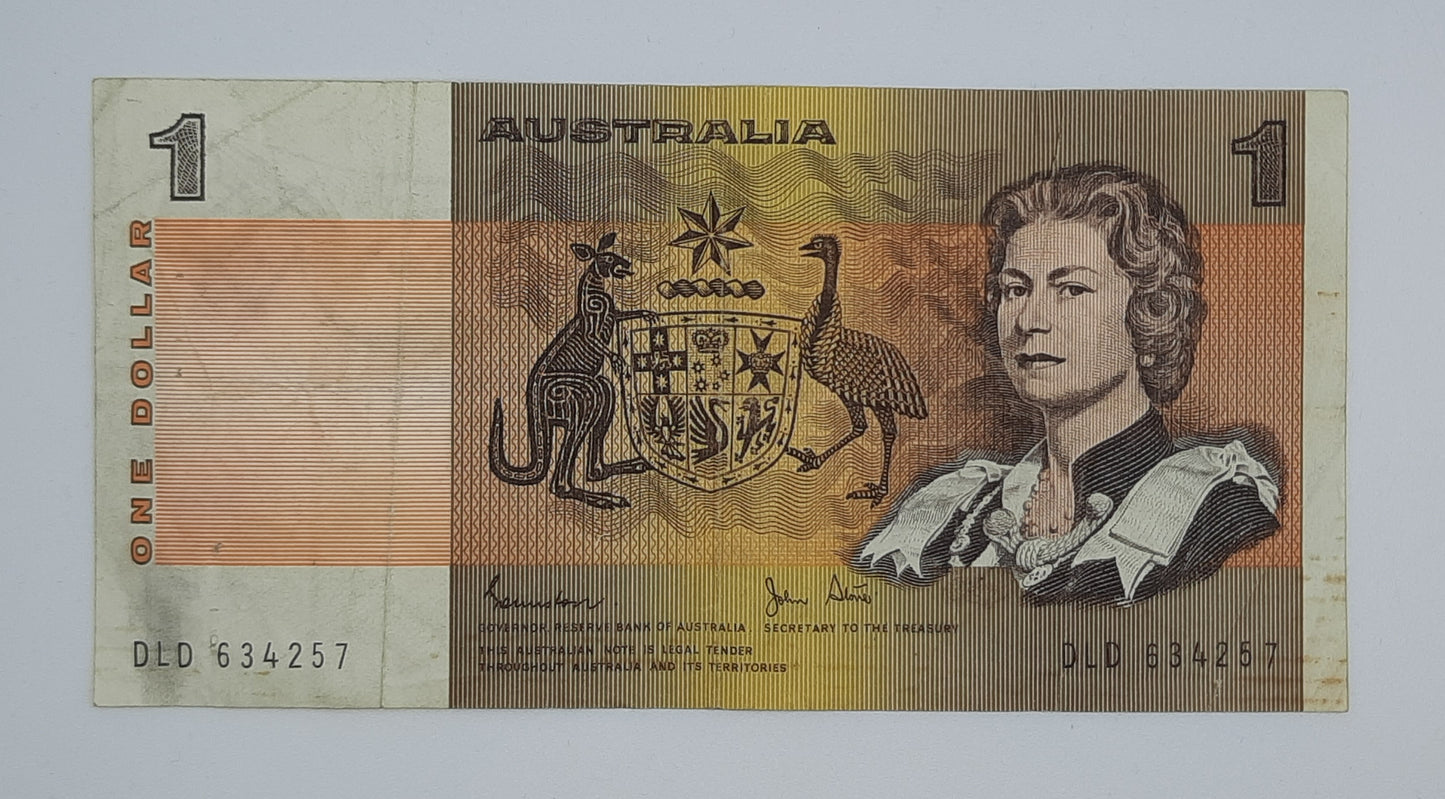 1982 Reserve Bank of Australia - 1 (One) AUD Australian Dollar Banknote Serial No. DLD 634257 P-42c