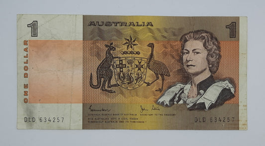 1982 Reserve Bank of Australia - 1 (One) AUD Australian Dollar Banknote Serial No. DLD 634257 P-42c