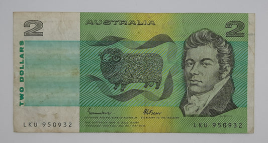 1985 Reserve Bank of Australia - 2 (Two) Australian AUD Australian Dollars Banknote Serial No. LKU 950932 P-43e