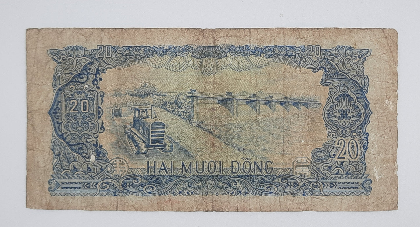 1976 Vietnam, Cong Hoa Xa Hoi Chu Nghia - 20 Vietnamese Dong Banknote P-83 Serial No. AL 265184
