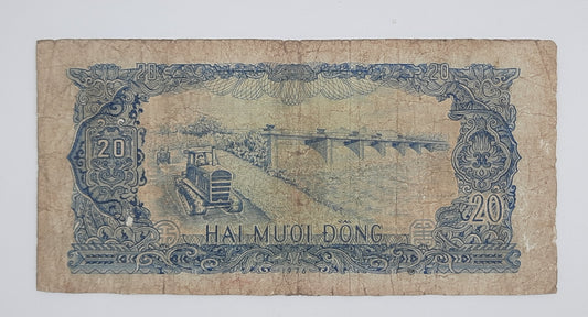 1976 Vietnam, Cong Hoa Xa Hoi Chu Nghia - 20 Vietnamese Dong Banknote P-83 Serial No. AL 265184