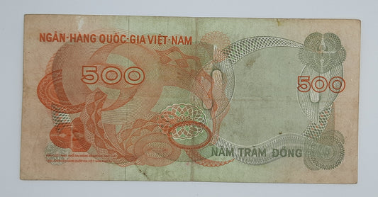1970 South Vietnam Ngan-Hang Quoc-Gia Viet-nam 500 Vietnamese Dong Banknote P-28 Serial No. P4 977622